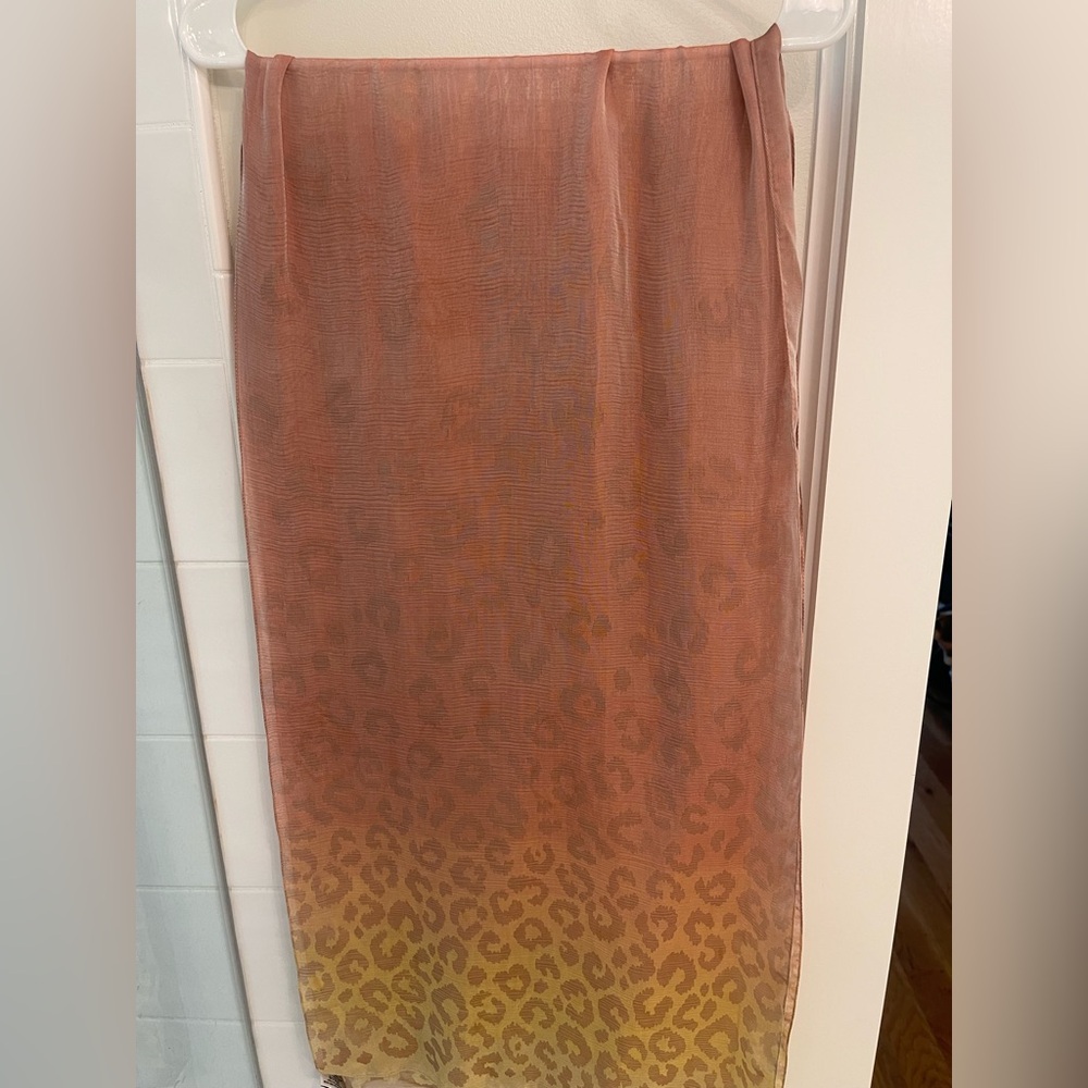 Vintage Yves Saint Laurent Scarf 100% Silk Luxury animal print elegant Paris - Picture 2 of 7